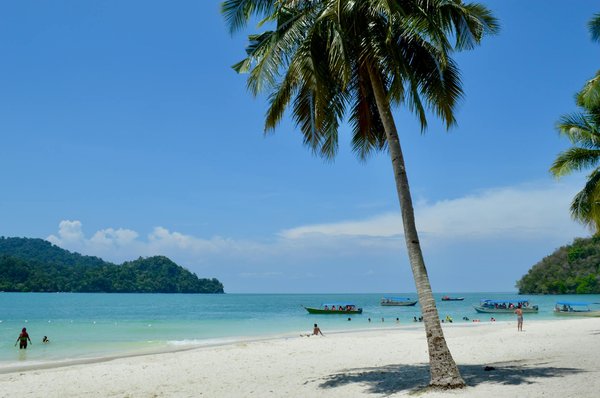 Comment planifier un voyage pour découvrir les îles paradisiaques de la mer Andaman, Thaïlande?
